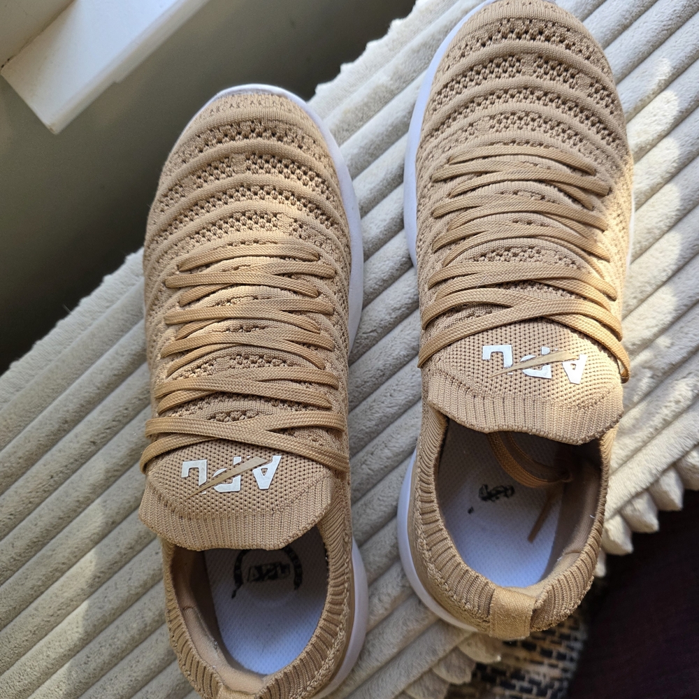 APL Techloom Wave Knit Sneakers